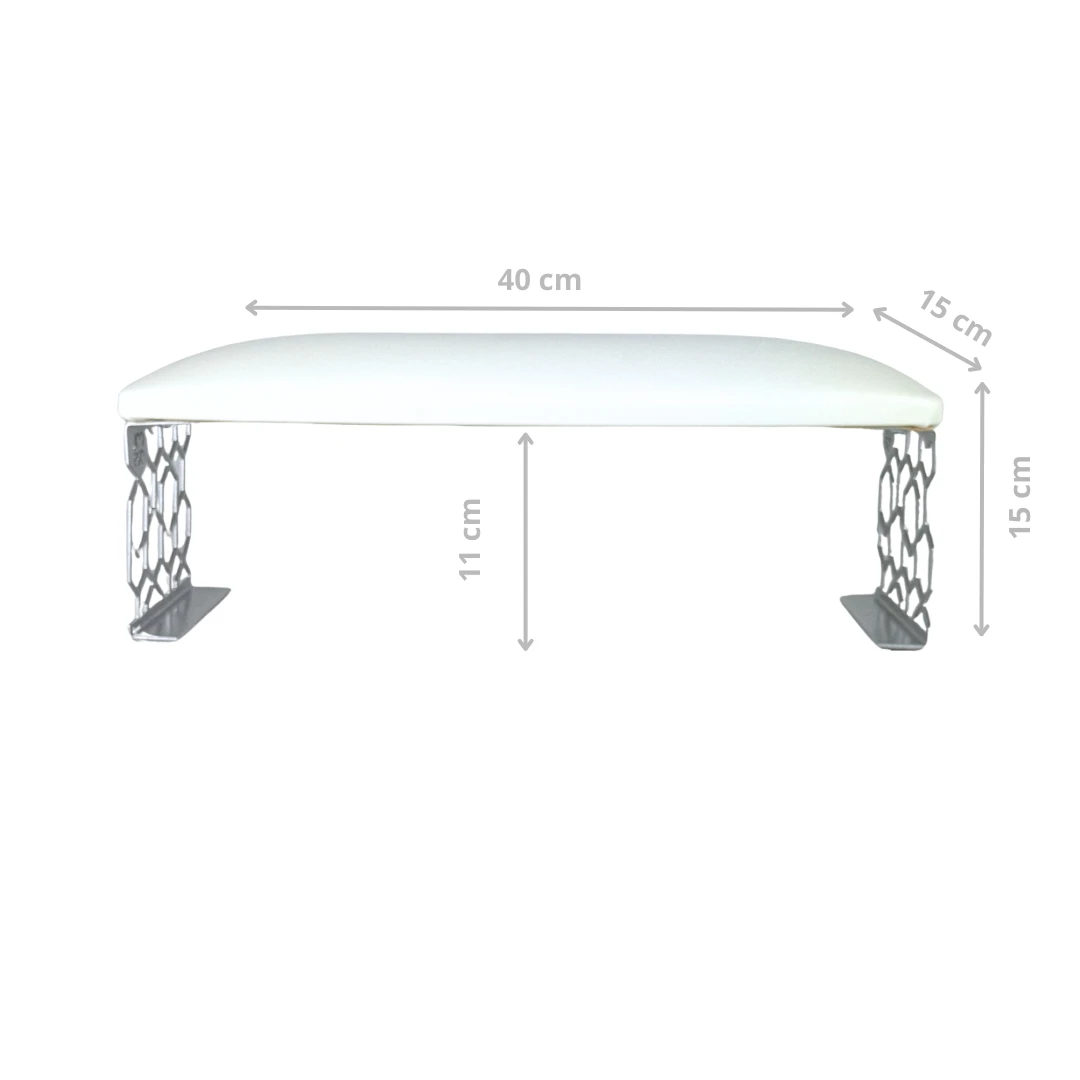 Podpórka do manicure w srebrnym kolorze z miękką powierzchnią pod dłoń klientki.