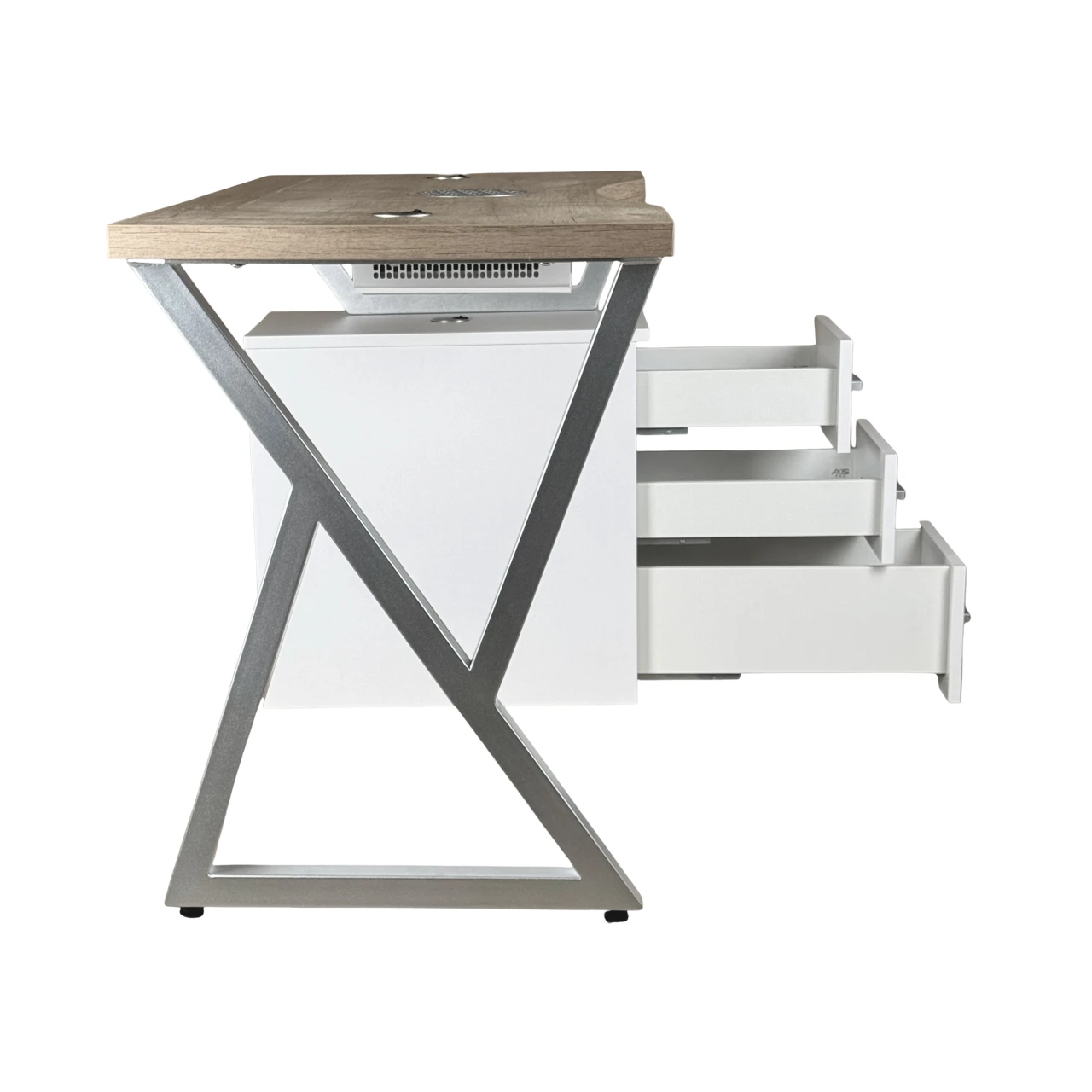 biurko manicure z drewnianym blatem widok z z otwartymi szufladami